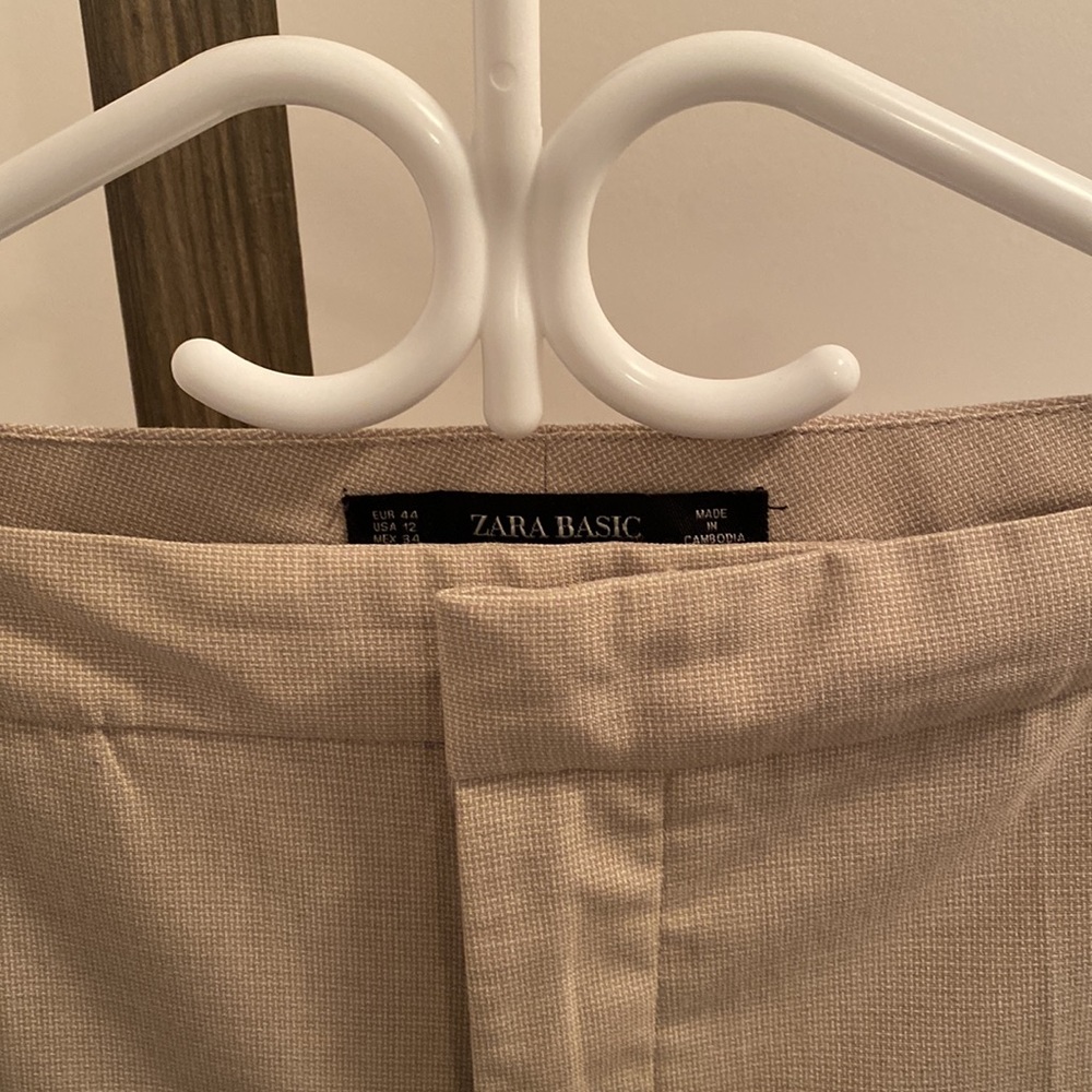 Zara - Picture 2 of 6